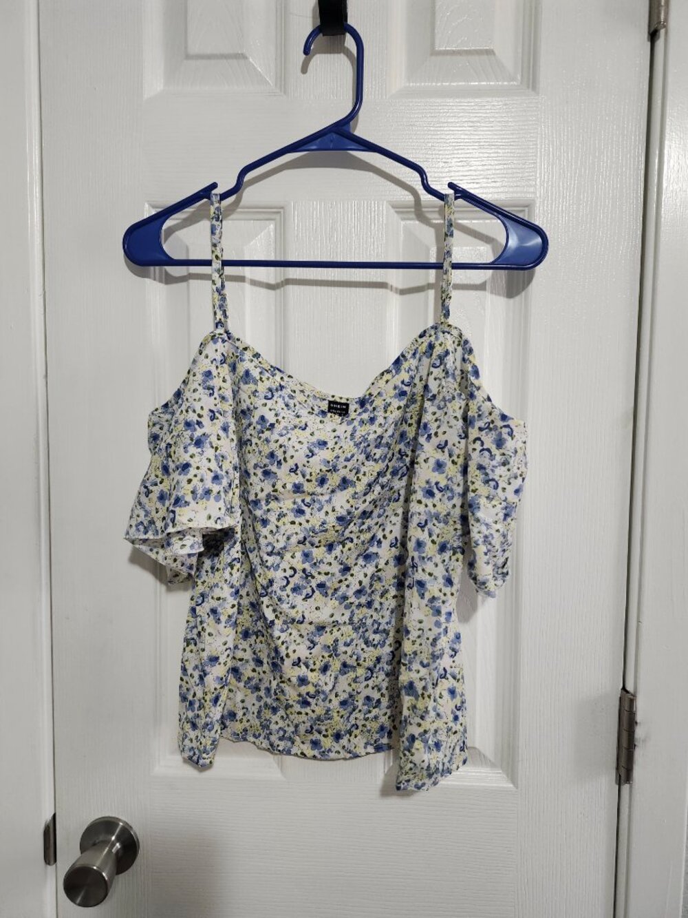 Tops - Picture 11 of 13
